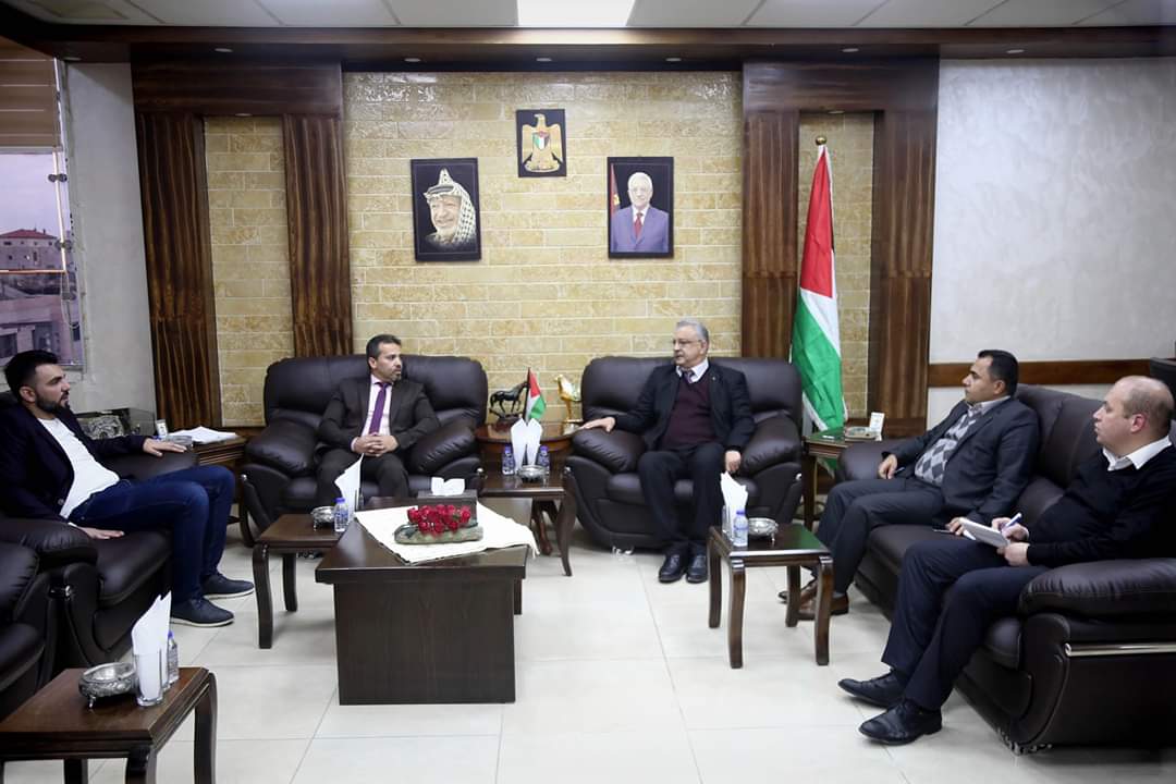 المحافظ أبو بكر محافظ محافظة طولكرم يستقبل مدير منطقة الشمال ومدير فرع طولكرم بمؤسسة فاتن